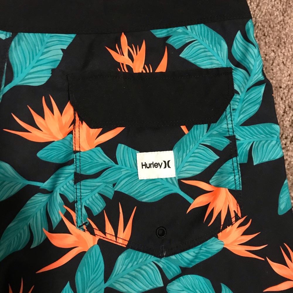 NWT Hurley Hanoi Boardshorts. - Picture 5 of 8